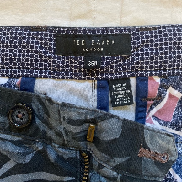 Men’s Ted Baker shorts - Picture 2 of 3